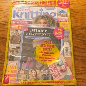 Magazine with Winter Accessories Pattern Book